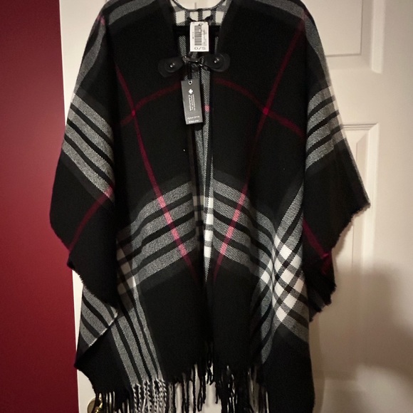 PLAD CAPE - Picture 4 of 6